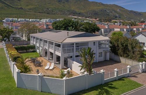 Hermanus Bed & Breakfast | Oude Schuur Boutique Guesthouse