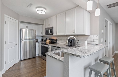 Lake Ozark Condo | Our Cove Retreat - Perfect for Wave-Free Swimming, Tanning & Prime Location Fun!