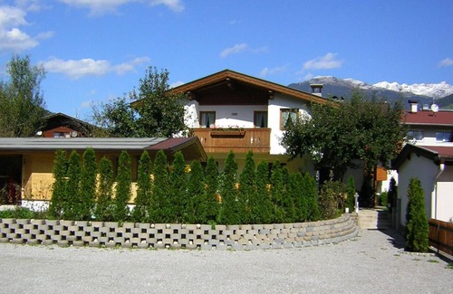 Aschau Im Zillertal Apartment | Our house 5 minutes from the town center, quiet location with large balcony