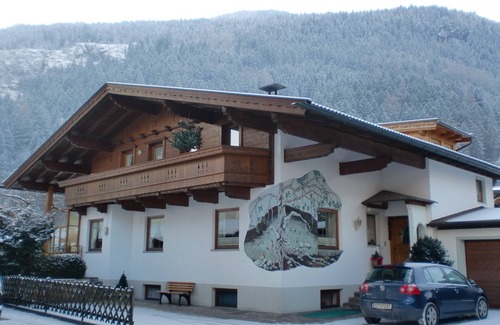Aschau Im Zillertal Apartment | Our house 5 minutes from the town center, quiet location with large balcony