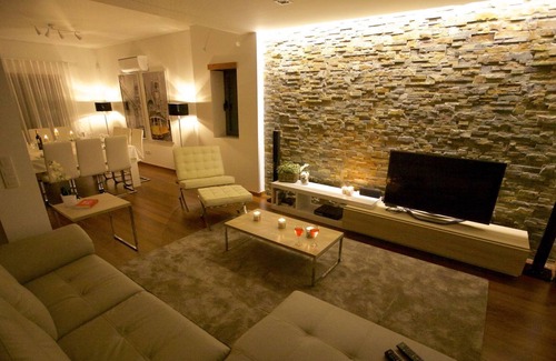 Sao Pedro da Cadeira House | Our house is located about 40 kilometres from Lisbon airport. Equipped with 6 spacious bedrooms .