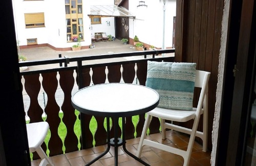 Oberorke House | Our little home where people vacation and enjoy the mountains and Nature.