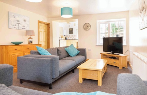 Dawlish Warren Cottage | Our Mews Cottages are perfect for the larger family in need of lots of space.