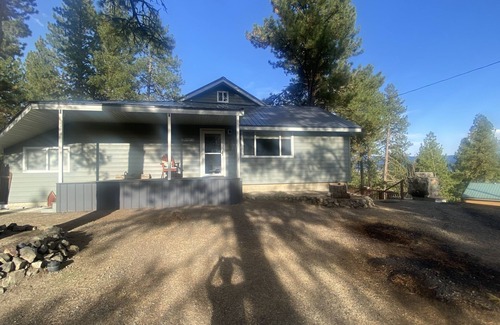 Cascade House | Our Mountain Home - spacious, close to lake and trails