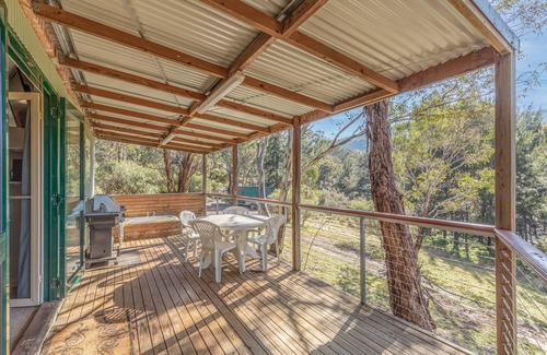Sofala Cabin | Our River Cabin surrounded by peaceful bushland is the perfect little getaway