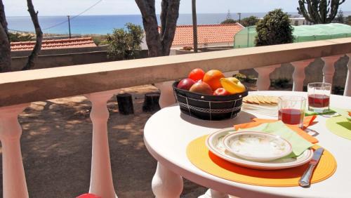 Cabeco da Ponta House | OurMadeira - Villa Mary, informal, close to the beach