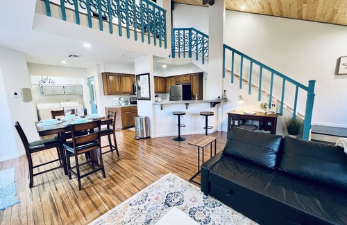Bella Vista House | Outdoor adventure base, 5★ Family Friendly, 75" Smart TV!