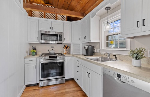 West Dennis House | Outdoor Cape Cod Oasis just 5 minutes to S Village Beach!
