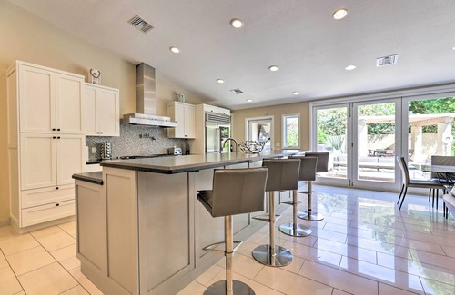 Woodleaf House | Outdoor Kitchen: Desert Dream Home in Scottsdale!