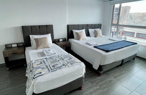Calle 26 Bed & Breakfast | Outlanders House