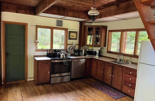 Chestertown Cabin | Outrange at Blue Heron Farm. Pet friendly cabin at waterfront farm!