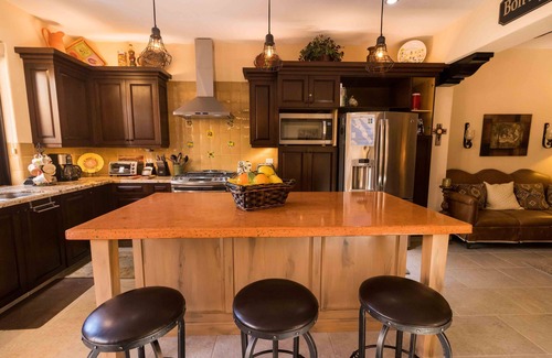 Nopolo House | Outstanding Views 2 or 3 Bedrooms & 3. 5 BA