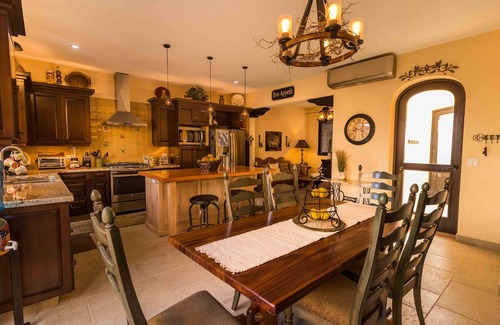 Nopolo House | Outstanding Views 2 or 3 Bedrooms & 3. 5 BA