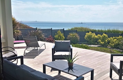 Pornichet House | Outstanding Villa… Feet in water