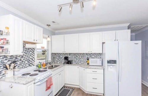 North Topsail Beach House | Overlook the Intracoastal and walk to the beach!