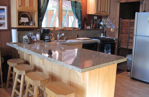 Truckee Cabin | Overlooks Donner Lake