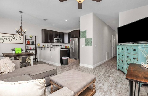 Wright House | Owl's Nest: Kid and Pet Friendly, 6 miles to Beach