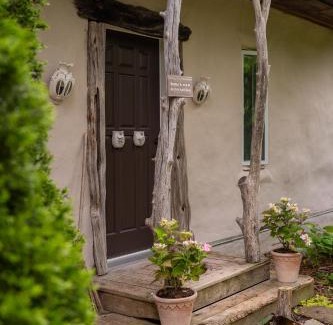 Carrying Place Bed & Breakfast | Owl's Nest Suites