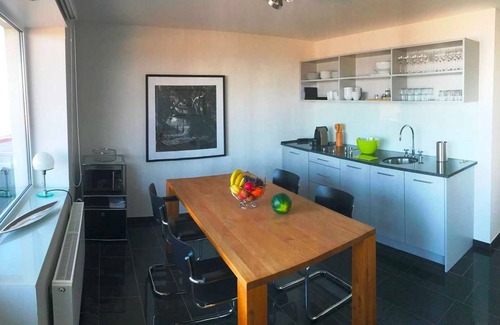 Helgoland Apartment | Owner Suite, 1. OG, balcony seafront - Dünenblick Apartments