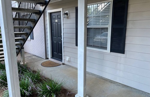 Oxford Condo | Oxford Ole Miss Condo Walking Distance To Pool, Gym, Campus And Square!