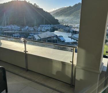 Picton Apartment | Oxleys 501 3 bedroom Penthouse