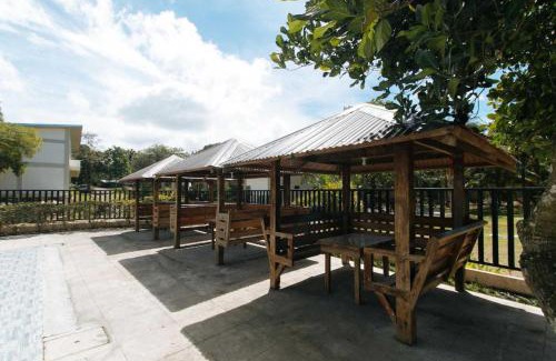 Indang Hotel | OYO 1152 Hotel Precious Garden Place