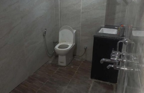 Barabanki District Hotel | OYO 81244 New Sunrise Guest House