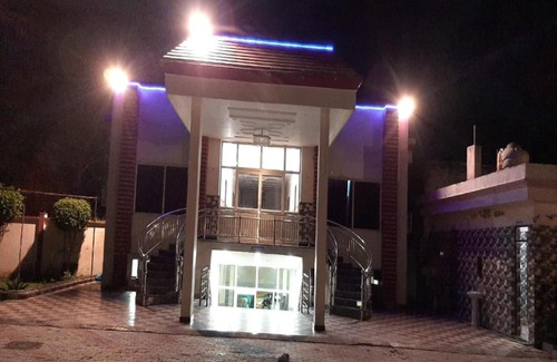 Bareilly Hotel | OYO 82700 Hotel Imperial Lawn And Banquet