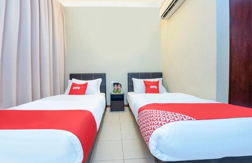 Kampung Morten Hotel | OYO 90340 Morten Villa