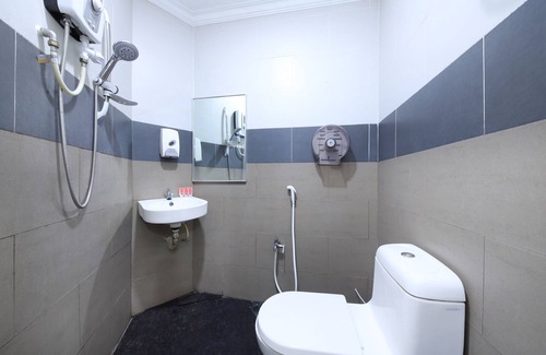 Kampung Telaga Nibong Hotel | Oyo 90623 Thank Q Inn 3