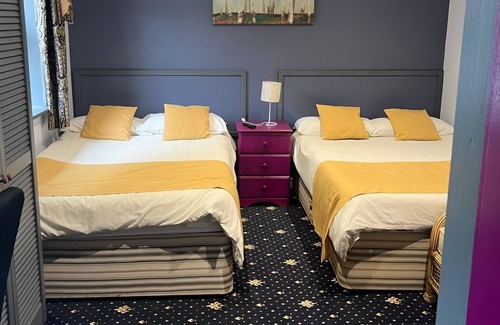 Bangor Hotel | OYO Baytree Lodge