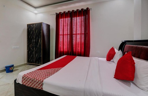 Lucknow Hotel | OYO Flagship Hotel Shri Ram Palace