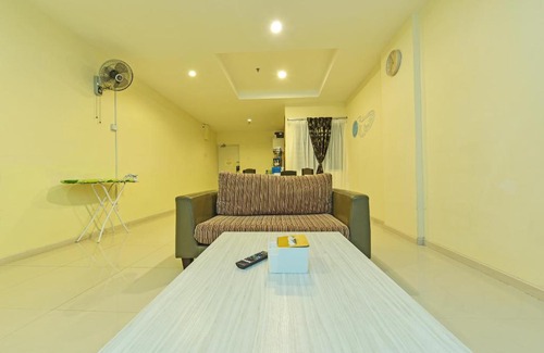 Lumut Hotel | OYO Home 90530 Vrao's H'stay