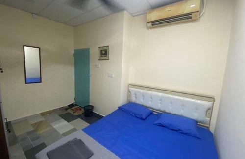 Batu Ferringhi Hotel | OYO Home 90904 Ray Yan Guesthouse