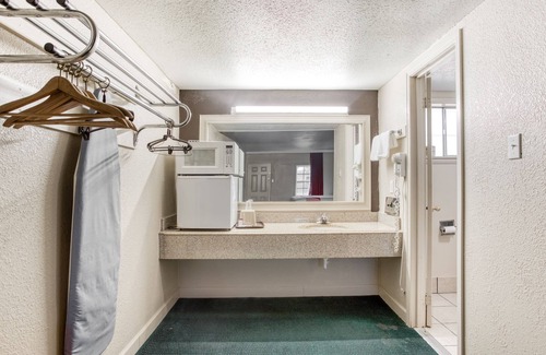 Bald Knob Hotel | OYO Hotel Bald Knob near Searcy AR