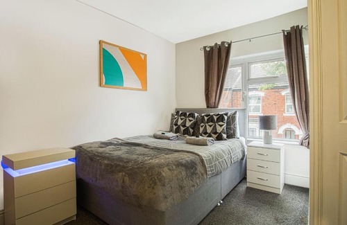 Scunthorpe Hotel | OYO Hotel Clamart