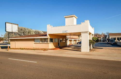 Elk City Hotel | OYO Hotel Elk City OK Route 66