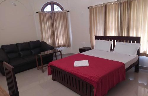 Parassinikadavu Hotel | OYO Hotel Summerland Inn