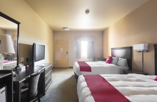 Valley View Hotel | OYO Hotel Valley View TX, I-35