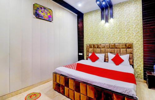 Vrindavan Hotel | OYO PRIYAKANT JU PALACE