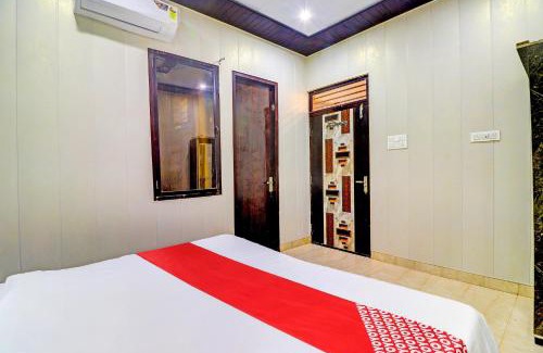 Vrindavan Hotel | OYO PRIYAKANT JU PALACE
