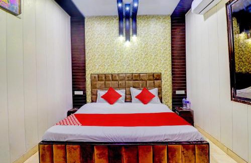 Vrindavan Hotel | OYO PRIYAKANT JU PALACE