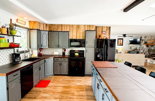 Roach House | Ozark Outing - a spectacular view of the Lake of the Ozarks