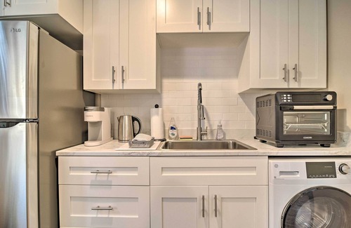 Ozona Apartment | Ozona Studio w/Shared Deck - Steps to Gulf!