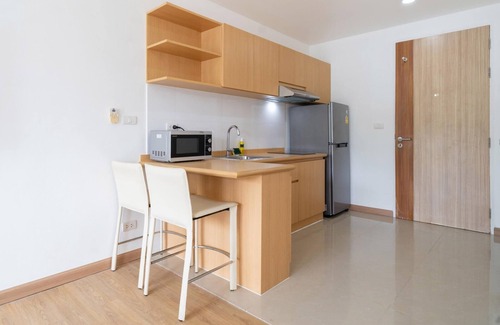 Kata Apartment | Ozone Kata Condo - great location, rooftop pool