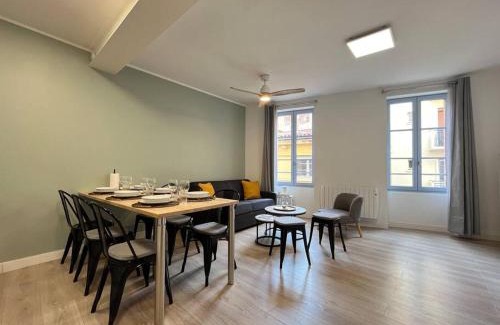 Toulouse City-Centre Apartment | Pénitents Gris - 100m du Capitole - Beau T3 - parking