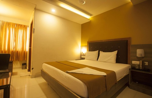 KK Nagar Hotel | P K Rresidency