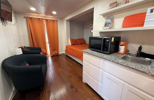 Medicine Park Apartment | P2H2 Medicine Pk Private Mountain View Slps 14