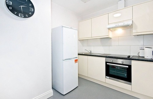 Temple Apartment | P7E Private room and shower free wifi