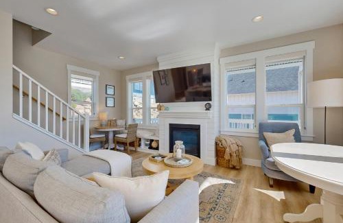 Nelscott House | Pacific Breeze